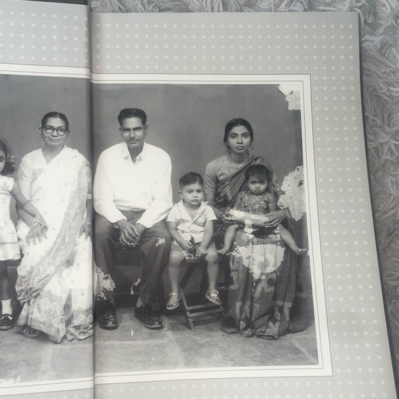 Ants Among Elephants: An Untouchable Family and the Making of Modern India - Picture 3 of 6